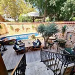 Hotel Lykia Old Town
