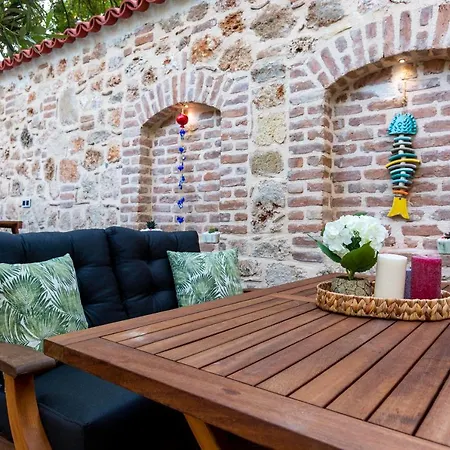 Lykia Old Town ホテル