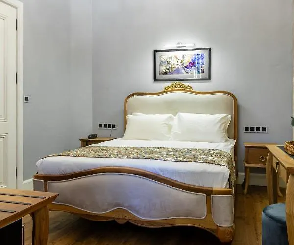 Hotel Lykia Old Town