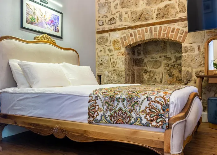 Hotel Lykia Old Town