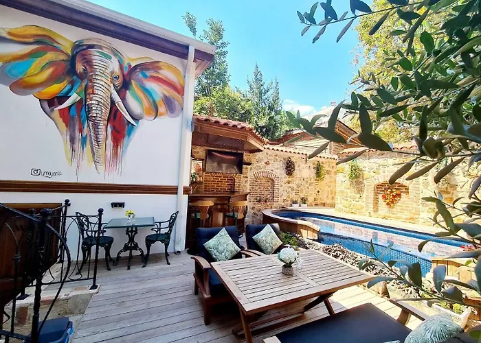 Hotel Lykia Old Town